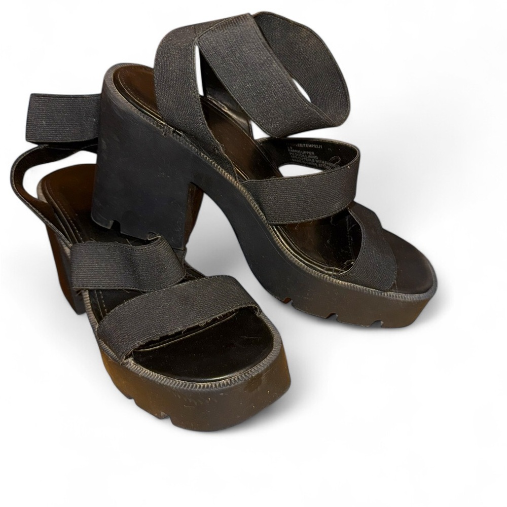 Madden Girl Sohoo Platform Chunky Heels Ankle Strap Black